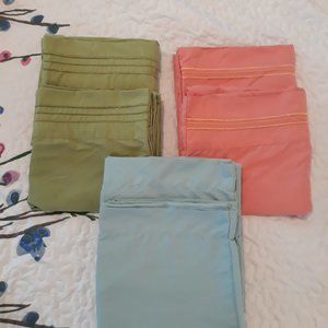 King size Pillow Cases Set of 3 New (6 total cases 2 per set)